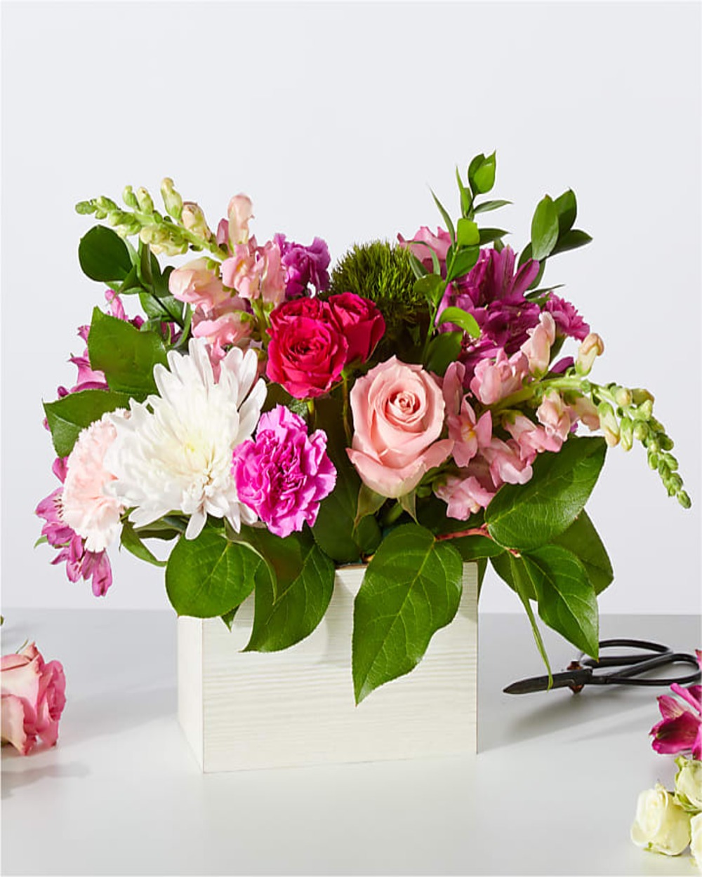 Sweetberry Box â€“ A Florist Original - Deluxe
